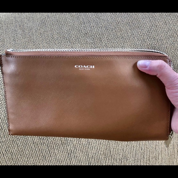 Coach Brown Leather Large Clutch/Wallet - Picture 1 of 5